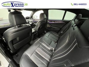 BMW 5-Series M SPORT XDRIVE 523D Automatic, Revers - Image 4