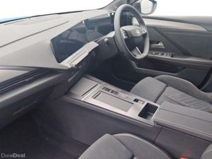 Opel Astra Hybrid GS 1.2 turbo 136hp automatic MY2 - Image 4
