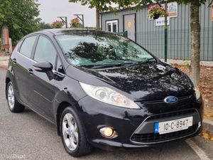 Ford Fiesta 2010 petrol ⛽️ nct&tax €2650 - Image 4