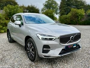 2022 Volvo XC60 T6 Inscription PHEV 340HP AWD Auto - Image 3