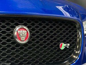 JAGUAR XF R-SPORT 4DR AUTO - Image 3