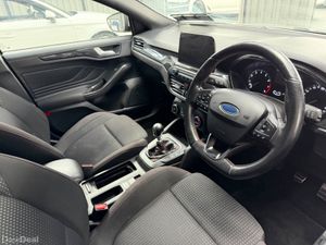 Ford Focus 2019 ST Line 1.0 Petrol - Image 3