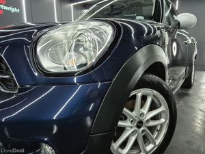 Mini Cooper 2016 2LTR 4X4 - Image 2