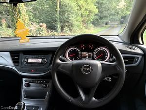 171 Opel Astra S 1.4L, Tax & NCT to May 2027! - Image 4
