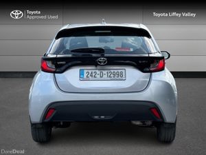 Toyota Yaris YARIS HYBRID LUNA - Image 4