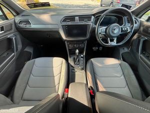Volkswagen Tiguan R-LINE 4 MOTION 2.0 TDI AUTO NEW - Image 2