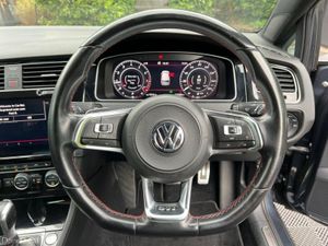 Volkswagen Golf GTI PERFORMANCE PACK 2.0 TSI AUTO - Image 4