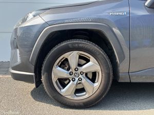 2019 TOYOTA RAV4 EXCEL 2.5i HYBRID AWD NCT - Image 3
