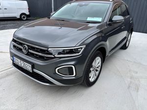 2023 Volkswagen T-Roc STYLE 1.5 TSI 150 HP DSG - Image 2