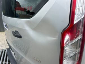 131 Ford Transit 8 seats remote wheelchair lift - Image 3