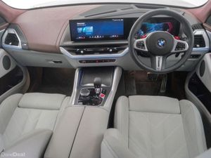 BMW XM 50e - Image 4