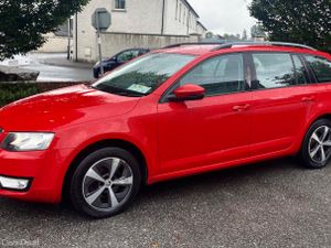 Skoda Octavia 1.6 Tdi Estate Deluxe Tourer Edition - Image 3