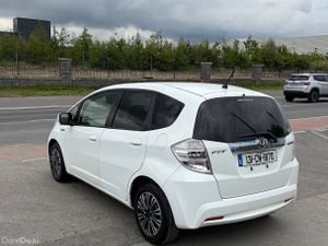 2013 Honda Fit 1.3 Hybrid Automatic - Image 4