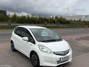 2013 Honda Fit (Jazz) 1.3 Hybrid Automatic - Image 3