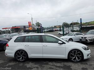 Volkswagen Golf SPECIAL OFFER ESTATE 2.0 TDI COMFO - Image 4