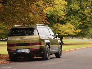 Hyundai Santa Fe PHEV Premium 1.6L Petrol Automati - Image 3