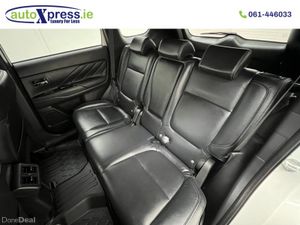Mitsubishi Outlander 2.4 PHEV, Reversing camera, A - Image 4