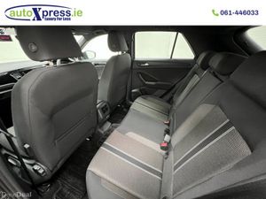 Volkswagen T-Roc High Spec 2.0 TDI Auto Black Styl - Image 4