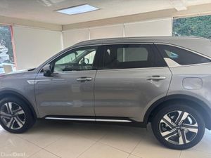 Kia Sorento PHEV K4  7 Seat Auto - Image 4