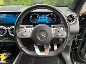 Mercedes-Benz EQB EQB300 AMG-LINE 4MATIC 7-SEATER - Image 4