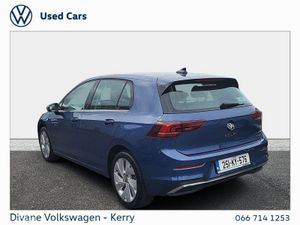 Volkswagen Golf STYLE 1.5 TSI PETROL 150HP - Image 4
