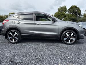 2017 NISSAN QASHQAI PREMIUM 1.2 AUTO LOW KMS - Image 3