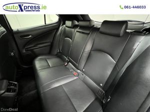 Lexus UX 2.0 Hybrid, Reversing camera - Image 4