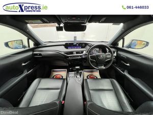 Lexus UX 2.0 Hybrid, Reversing camera - Image 2