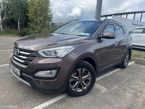 Hyundai Santa Fe 2015 seven seater - Image 2