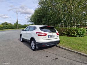Nissan Qashqai Diesel (NCT TESTED AND TAXED)!!! - Image 4