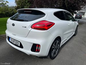 Kia Ceed 2017 DIESEL GT-LINE - Image 4