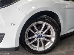 Ford Focus 1.0 TURBO ZETEC ** ANDROID AUTO CAR PLA - Image 4