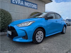 Toyota Yaris Z HYBRID AUTOMATIC 1.5 PETROL //LOW M - Image 4
