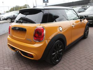 2.0SD COOPER EDITION 3DR HATCHBACK AUTO // AS NEW - Image 4
