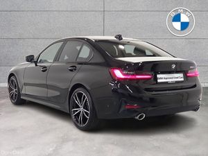BMW 3-Series 320i SE Saloon - Image 3