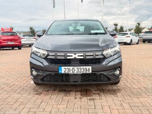 Dacia Sandero Expression TCE 90 5SP NBI 5DR - Image 2