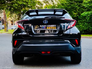 2018 Toyota C-HR  1.8 Petrol Hybrid Auto G Package - Image 4