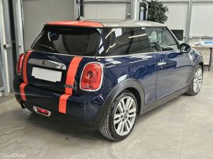 17 MINI COOPER 1.5 DIESEL - Image 3