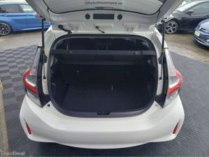 Toyota Aqua Toyota Aqua 1.5 self charging hybrid, - Image 4