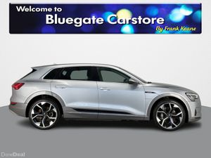 Audi e-tron 50E TECHNIK QUATTRO 5DR **22 INCH BLAC - Image 3