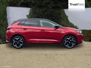 Vauxhall Grandland 1.2 Turbo Ultimate SUV 5dr Petr - Image 3