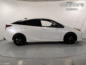 Toyota Prius S TOURING SELECTION - Image 2
