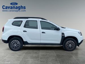 2022 Dacia Duster 1.5 dci - Image 4
