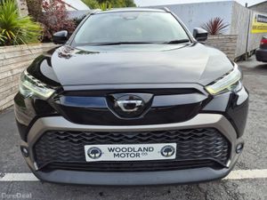 Toyota Corolla Cross 1.8 HYBRID / SPORT Z-PACK WIT - Image 4
