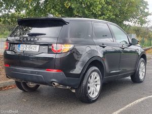 2017 LANDROVER Discovery Sport 7 SEATS €12,900 - Image 4