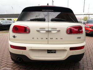 1.5 CLUBMAN COOPER 6DR ESTATE  AUTOMATIC // STUNNI - Image 4
