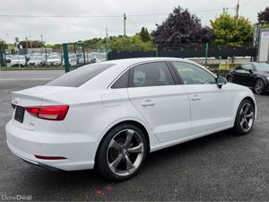 Audi A3 SALOON 1.4 TFSI SPORTS EDITION ELECTRIC SE - Image 3