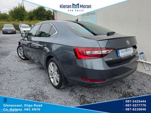 Skoda Superb 2.0 TDI SEL EXECUTIVE 150PS 5DR - Image 4