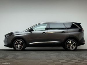 Peugeot 5008 Allure 1.5 Blue HDI **7 SEATS** - Image 4