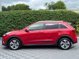 Kia Niro 2 EV 64KWH // SERVICE HISTORY // HALF LEA - Image 3